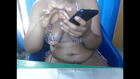 Snapshot of kinkyxxjuice chatting on September 21, 2025, 7:54 am kinkyxxjuice online show from September 21, 2025, 7:54 am