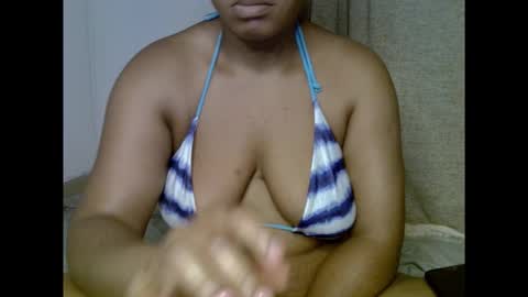 Snapshot of kinkyxxjuice chatting on October 28, 2025, 2:37 am kinkyxxjuice online show from October 28, 2025, 2:37 am