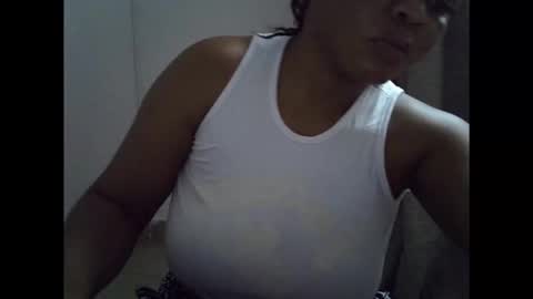 Snapshot of kinkyxxjuice chatting on November 9, 2025, 6:33 am kinkyxxjuice online show from November 9, 2025, 6:33 am