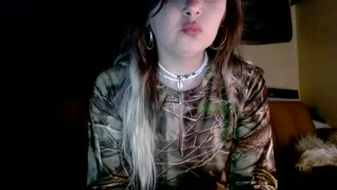 Snapshot of kipsy420 chatting on April 20, 2026, 7:22 am Kipsy Rose online show from April 20, 2026, 7:22 am