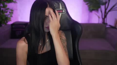Sweet girls online show from June 15, 2026, 12:07 pm