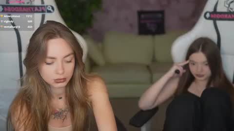 Sweet girls online show from June 19, 2026, 7:17 pm