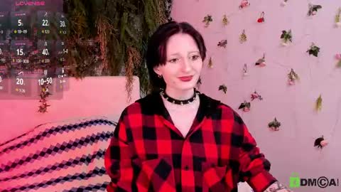 Snapshot of kira__cutie chatting on June 11, 2026, 8:18 pm Kira online show from June 11, 2026, 8:18 pm