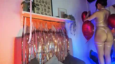 kira_exe online show from February 13, 2026, 12:12 pm