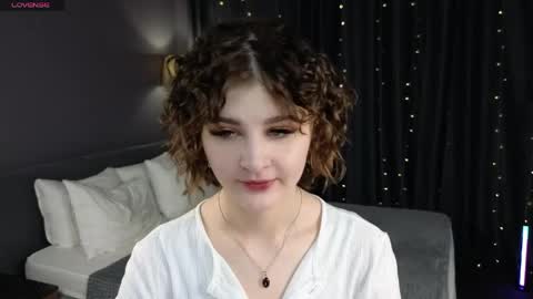 Kira online show from June 6, 2026, 12:05 am