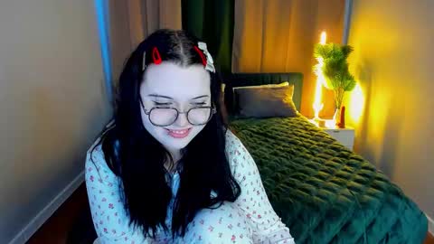 kira online show from March 8, 2026, 1:14 am