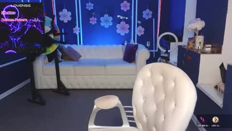 Snapshot of kira_kennet chatting on October 27, 2025, 9:46 am Kira Kennet online show from October 27, 2025, 9:46 am