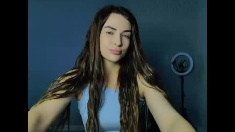 Kira love1 online show from April 17, 2026, 8:50 am