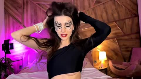 Snapshot of kira_mmr chatting on January 4, 2025, 5:47 pm Kira and friends online show from January 4, 2025, 5:47 pm