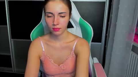 Kira  online show from January 10, 2026, 7:26 pm