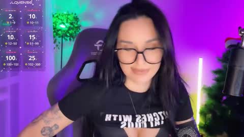 Snapshot of kira_sapphire chatting on December 19, 2025, 2:18 am Kira online show from December 19, 2025, 2:18 am