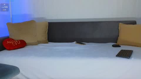 Snapshot of kira_sexxx chatting on February 10, 2025, 10:30 pm Kira online show from February 10, 2025, 10:30 pm