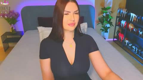 Snapshot of kira_sexxx chatting on March 12, 2026, 10:16 pm Kira online show from March 12, 2026, 10:16 pm