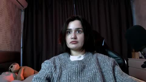 Snapshot of kira_yammy chatting on May 15, 2026, 10:50 pm Kira follow me online show from May 15, 2026, 10:50 pm