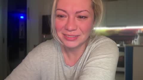 KiraDivine online show from January 22, 2025, 7:24 pm