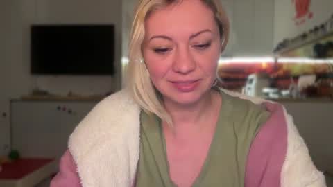 KiraDivine online show from February 26, 2025, 7:27 pm