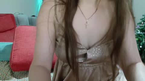 KiraGoldens online show from January 17, 2026, 6:40 am