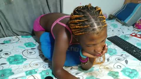 kirah_hot online show from January 15, 2026, 5:12 am