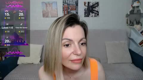 Snapshot of kiramartins_cat chatting on December 6, 2024, 5:00 pm kiramartins cat online show from December 6, 2024, 5:00 pm