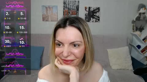 Snapshot of kiramartins_cat chatting on December 20, 2024, 4:31 am kiramartins cat online show from December 20, 2024, 4:31 am