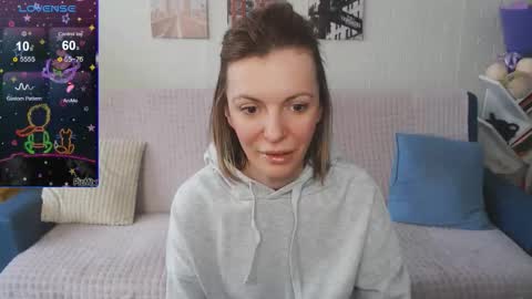 Snapshot of kiramartins_cat chatting on December 19, 2025, 6:42 am kiramartins cat online show from December 19, 2025, 6:42 am