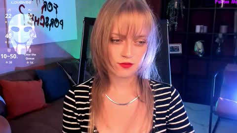 Kira online show from September 10, 2025, 5:35 pm