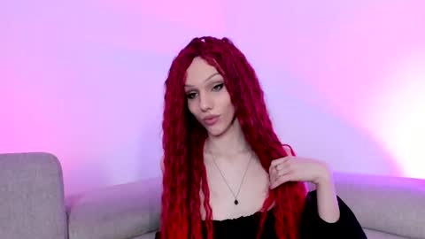 Kira online show from June 3, 2026, 2:33 pm