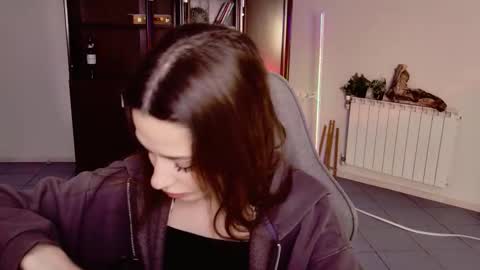 kiravair online show from January 13, 2026, 9:14 am