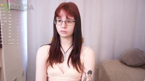 Kira online show from September 26, 2025, 4:16 am