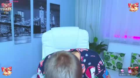 Snapshot of kireev_ chatting on December 6, 2024, 10:05 am online show from December 6, 2024, 10:05 am