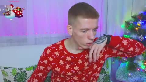 Snapshot of kireev_ chatting on December 25, 2024, 6:41 am online show from December 25, 2024, 6:41 am