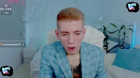 Snapshot of kireev_ chatting on February 14, 2025, 6:34 am online show from February 14, 2025, 6:34 am