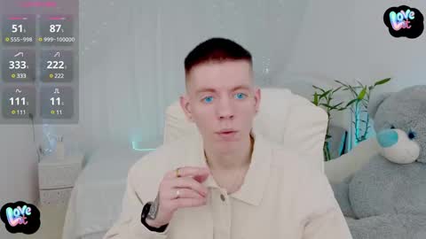 Snapshot of kireev_ chatting on March 4, 2025, 6:15 am online show from March 4, 2025, 6:15 am