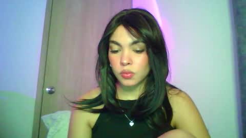 Snapshot of kiri_cute chatting on November 9, 2025, 4:33 am Kiri online show from November 9, 2025, 4:33 am
