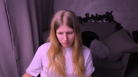 Snapshot of kirraa_ chatting on January 12, 2025, 9:08 pm Kira online show from January 12, 2025, 9:08 pm