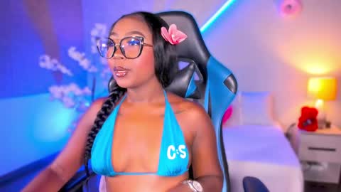 kishalove_ online show from April 15, 2026, 10:44 am