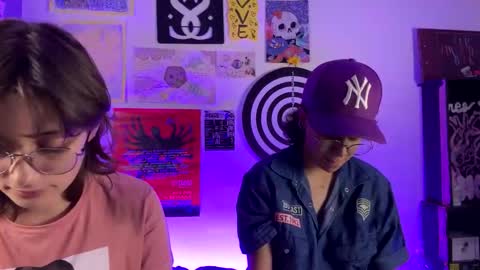 Snapshot of kishiranma chatting on November 22, 2025, 12:20 am kishiranma online show from November 22, 2025, 12:20 am