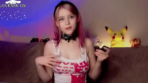 Snapshot of kiss_me_kim chatting on May 20, 2026, 2:51 am Kimberly online show from May 20, 2026, 2:51 am