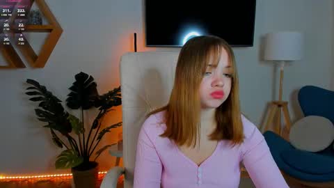 Kiss Moon online show from February 3, 2026, 6:57 pm