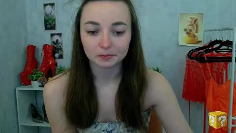 Valeria online show from May 4, 2026, 1:29 pm