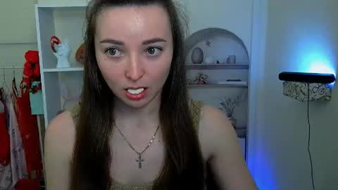 Valeria online show from June 2, 2026, 5:42 am