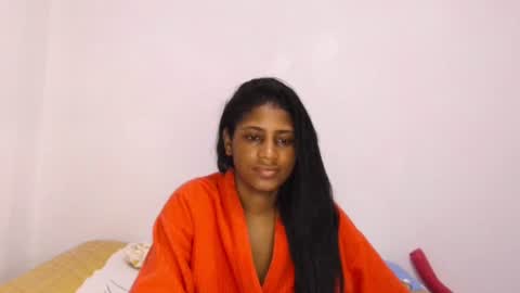 Snapshot of kiss_violet chatting on June 13, 2026, 12:52 am Violet online show from June 13, 2026, 12:52 am