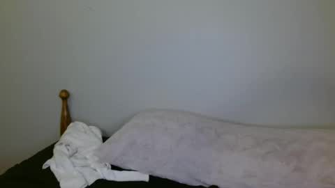 Allie online show from March 8, 2025, 2:34 am