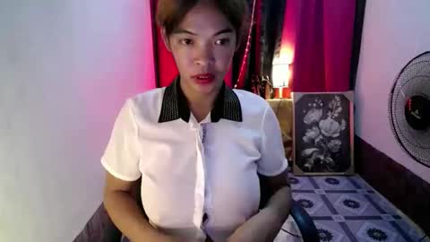 Snapshot of kisses_asian143 chatting on November 6, 2025, 4:08 pm VICTORIA online show from November 6, 2025, 4:08 pm