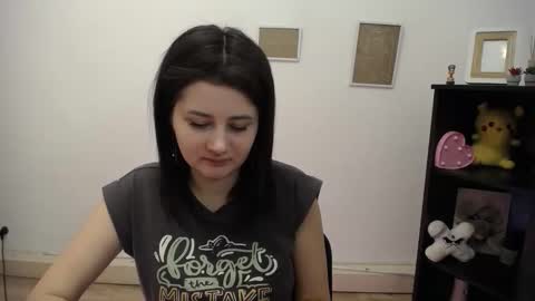 kissleoxx online show from March 23, 2026, 1:37 pm