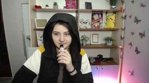 kissleoxx online show from April 29, 2026, 12:20 pm