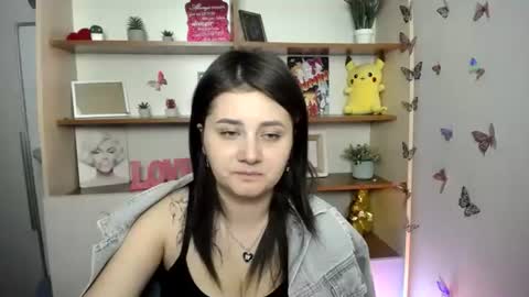 Snapshot of kissleoxx chatting on June 18, 2026, 12:09 pm kissleoxx online show from June 18, 2026, 12:09 pm