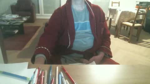 Snapshot of kisslog1 chatting on December 21, 2025, 4:36 pm kisslog1 online show from December 21, 2025, 4:36 pm