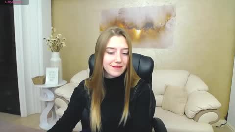 Snapshot of kissme_now chatting on November 7, 2025, 2:17 pm kissme_now online show from November 7, 2025, 2:17 pm