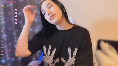 Snapshot of kissmenastya chatting on October 24, 2025, 7:54 pm Nastya online show from October 24, 2025, 7:54 pm